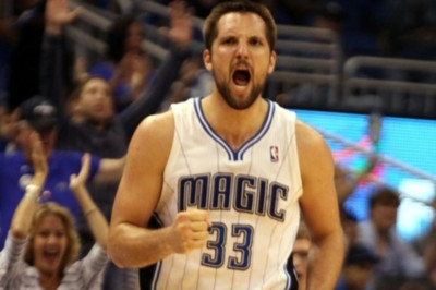 Πρόταση παραμονής στον Ράιαν Άντερσον από Μάτζικ