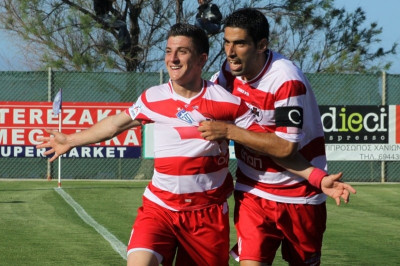 Αυλαία στο Ελ Πάσο για Πλατανιά