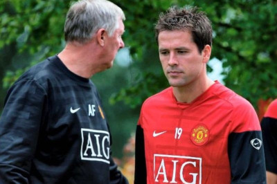 Παρελθόν από τη Γιουνάιτεντ, Κούστσακ και Όουεν!