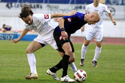 Κρατούν Σκόνδρα οι Τράχωνες