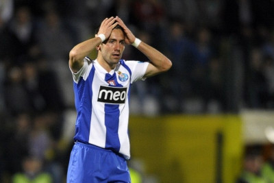 Και η Μάντσεστερ Γιουνάιτεντ για Μουτίνιο