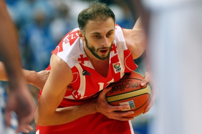 «Βλέπει» Σανικίτζε η Σιένα!