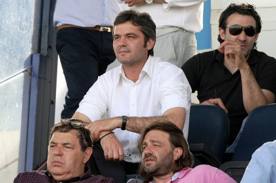 Συμφώνησε με τους τρεις ο Βρύζας