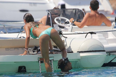 Απολαμβάνει τις διακοπές του, και τη Μελίσα, ο Μπόατενγκ (photos)