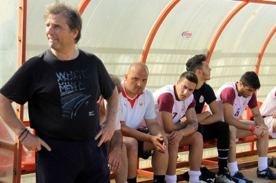 «Καίει» ο προπονητής την Προοδευτική