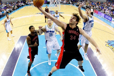 Έμεινε στους Ράπτορς ο Γκρέι