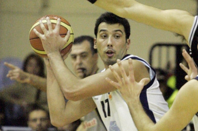 Νέο ραντεβού για Σίμτσακ στον Ίκαρο