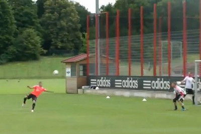 Κεντάει... ο Σακίρι στην Μπάγερν (video)