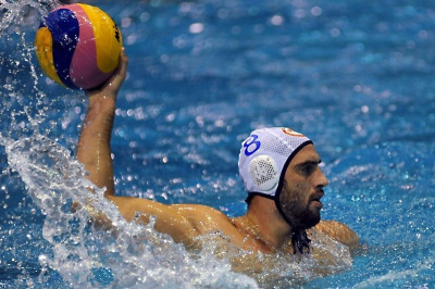 Πήρε Ντόσκα, Ποντικέα, ανανέωσε με τέσσερις ο Ολυμπιακός!