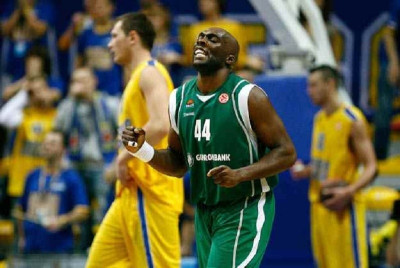 Την... έσπασε σε Ντόμερκαντ και Γαλατάσαραϊ η Ούνιξ!