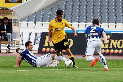 Επίσημα στη Νέα Σαλαμίνα ο Εγγλέζου