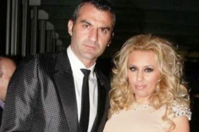 Μαστροκώστα- Δέλλας: Γιατί πουλάνε τρία ακίνητα;