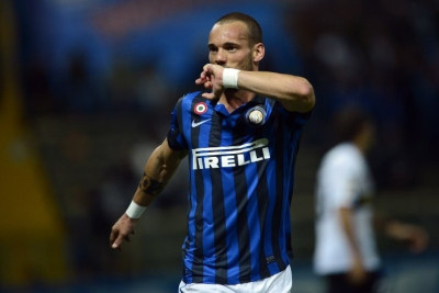 Διαψεύδει για Μαϊκόν και Σνάιντερ η Ανζί