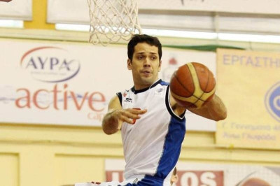 Απορρίφθηκε ο Καράμπουλας από τον Ηλυσιακό