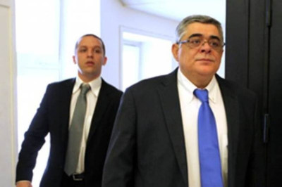 Η Χρυσή Αυγή για την αποκατάσταση της Δημοκρατίας