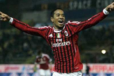 Εμάνιουελσον: «Να παραδειγματιστούμε από την Ντόρτμουντ»