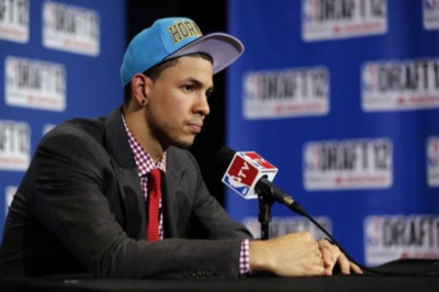 «Νυστέρι» στον Όστιν Ρίβερς των Χόρνετς