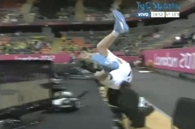 Λονδίνο 2012: Το σπρώξιμο του Κλέιζα και η πτώση του Νιτσιόνι (video)