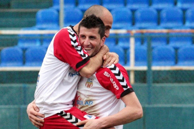 H Δόξα ανακοίνωσε Ρούσεφ, Ταραλίδη