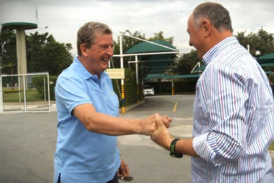 «Τσεκάρει» προπονητικά κέντρα ο Χόντγκσον! (video)