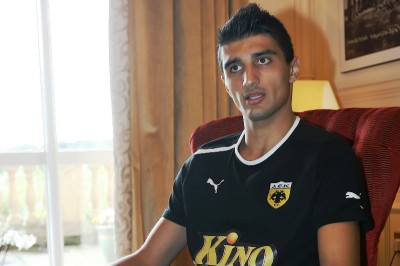 Τσαμουρλίδης: «Είμαι έτοιμος να σταθώ στην ΑΕΚ»