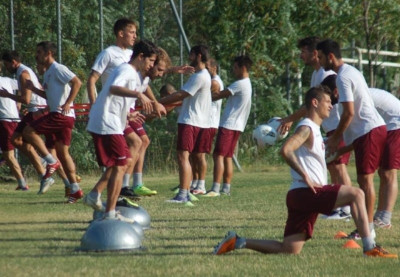 ΑΕΛ: Τράβηγμα ο Δεινόπαπας