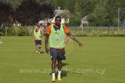 Γιορτάζουν διπλά στον ΑΠΟΕΛ! (photos)