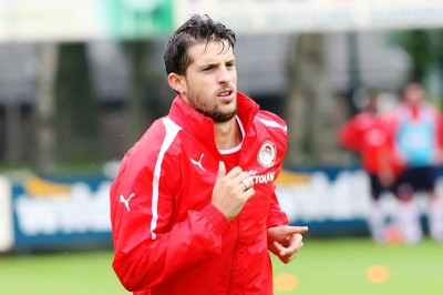 Κανένα άγχος για Μιραλάς στο «λιμάνι»