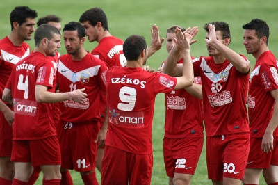 Διπλό «χτύπημα» από Τύρναβο