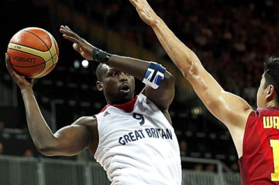 Λουόλ Ντενγκ: «Δεν χρειάζομαι εγχείρηση»