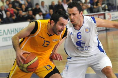 Ανακοίνωσε τέσσερις η ΑΕΚ