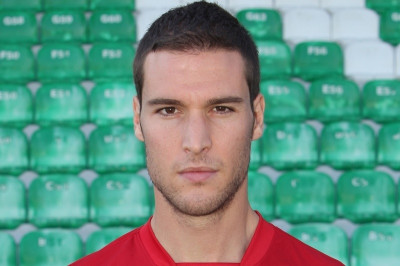 Επίσημα στην Καλλονή ο Καζάκης!