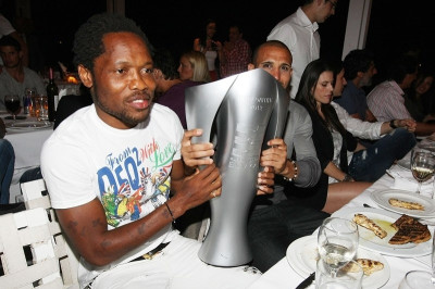 Επιβεβαιώνει για Μακούν και Ρεν η Βίλα