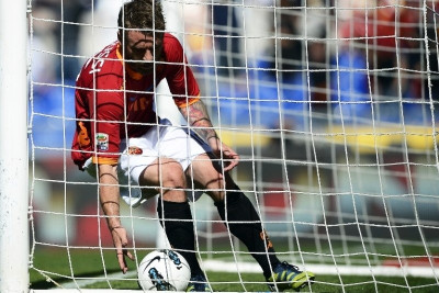 Ο Ντε Ρόσι διαφημίζει το φιλικό με Άρη (video)