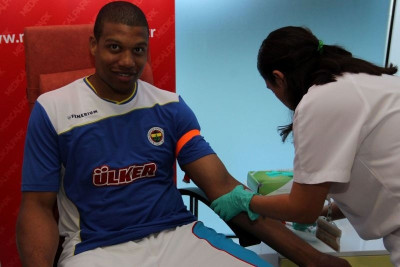 Μπατίστ και Σάτο στα ιατρικά της «Φενέρ» (photos)