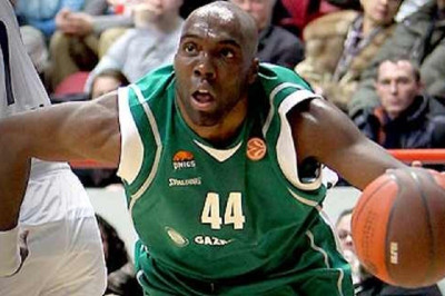 Τα βρήκαν Ούνιξ και «Γαλατά» για Ντόμερκαντ