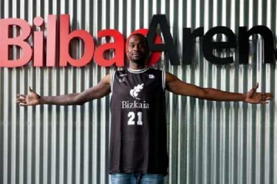 Παίρνει Φίσερ με... διαβατήριο η Μπαρτσελόνα