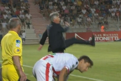 Οι αποβολές Λαβέτσι και Αντσελότι για την Παρί (video)