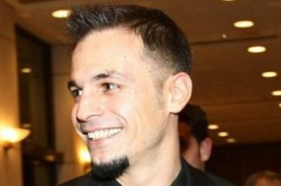 Ντέμης Νικολαΐδης: Τι χρώμα έβαψε τα μαλλιά του;