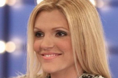Σάσα Σταμάτη: Μπικίνι έτοιμο να... εκραγεί! (photos)