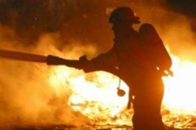 Εύβοια: Απειλείται ξανά από τις φλόγες η Αχλαδερή