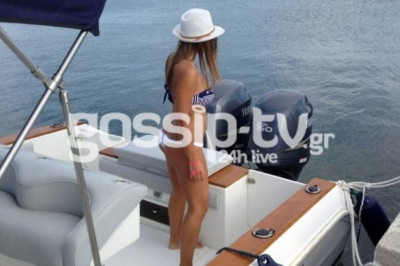 Έχω και κότερο… πάμε μια βόλτα; (photos)