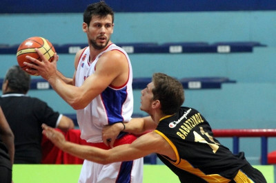 Προπονείται με Κάχα Λαμποράλ ο Μπάρλος