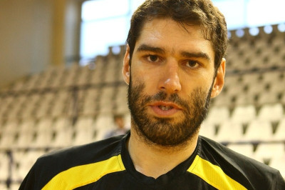 Ανεβάζει ρυθμό ο Τσιάκος στον Πανελευσινιακό