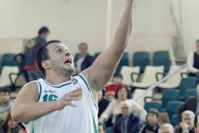 Συζητάει με Παπαργυρόπουλο το Παγκράτι