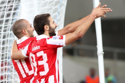 Εκθειάζουν Τζεμπούρ και Αμπντούν οι Αλγερινοί