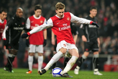 Βενγκέρ: «Έχει μέλλον στην Άρσεναλ ο Μπέντνερ»