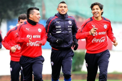 «Θα παίξει στην άμυνα ο Βιντάλ»