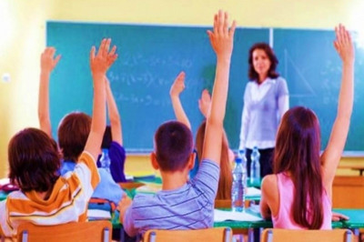 Ο Αριστοτέλης και η επιστροφή στα θρανία