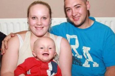 Μ. Βρετανία: Άγνωστή έδωσε σε μωρό να πιει λευκαντικό!